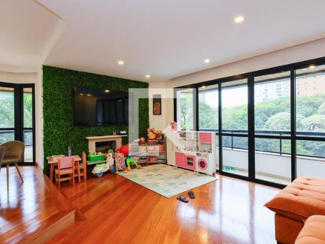 Apartamento aluguel em Região Imediata de São Paulo, Região Metropolitana de São Paulo