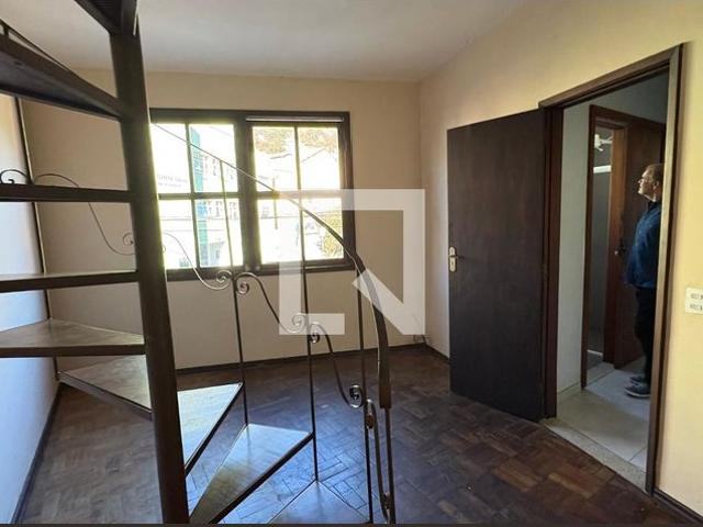 Apartamento aluguel em Região Geográfica Imediata de Petrópolis, Região Metropolitana do Rio de Janeiro