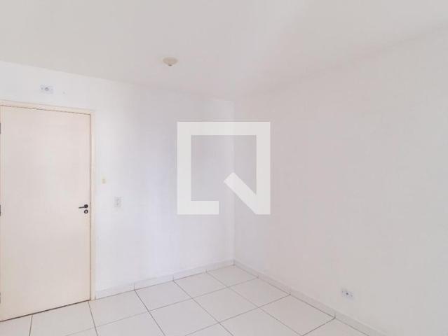 Apartamento aluguel em Jardim Cirino, Osasco