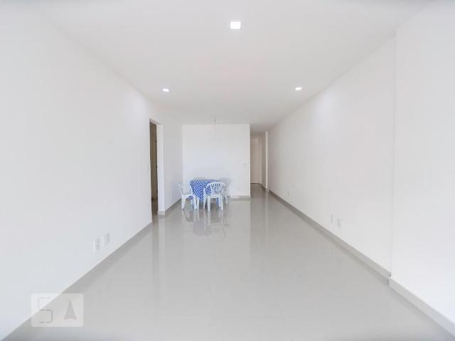 Apartamento aluguel em Recreio dos Bandeirantes, Rio de Janeiro