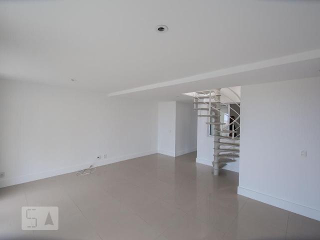 Apartamento aluguel em Recreio dos Bandeirantes, Rio de Janeiro