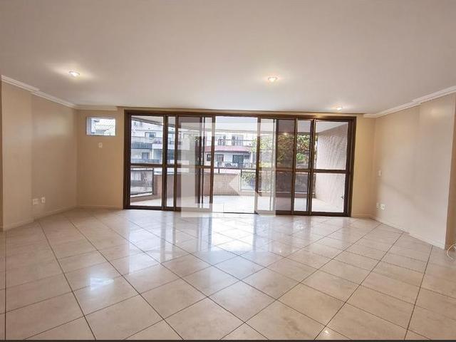 Apartamento aluguel em Recreio dos Bandeirantes, Rio de Janeiro
