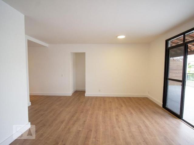 Apartamento aluguel em Recreio dos Bandeirantes, Rio de Janeiro