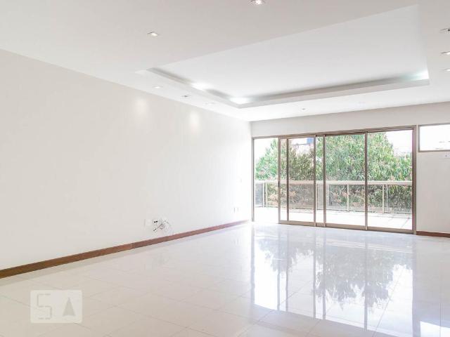Apartamento aluguel em Recreio dos Bandeirantes, Rio de Janeiro
