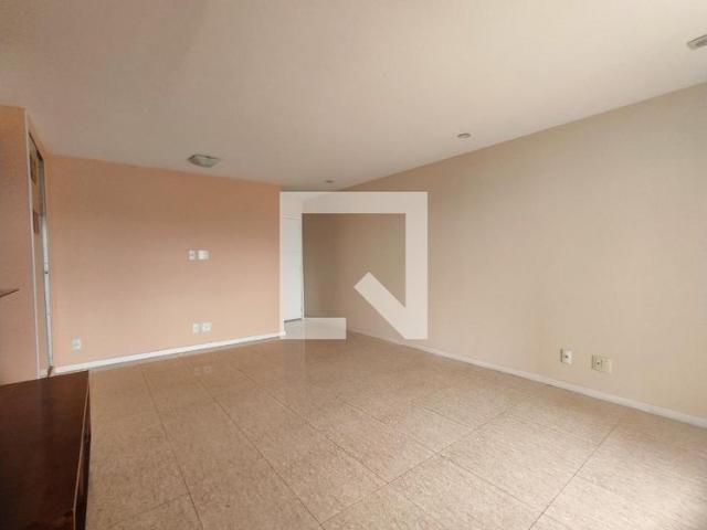 Apartamento aluguel em Recreio dos Bandeirantes, Rio de Janeiro