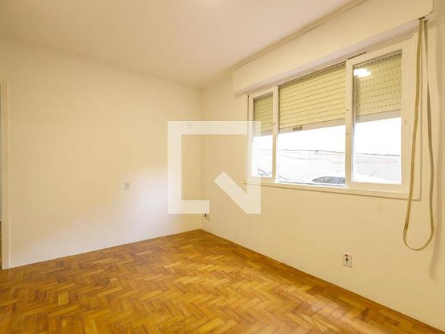Apartamento aluguel em Região Geográfica Imediata de Porto Alegre, Região Metropolitana de Porto Alegre