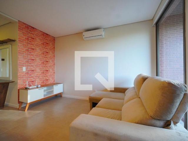 Apartamento aluguel em Região Geográfica Imediata de Florianópolis, Desterro