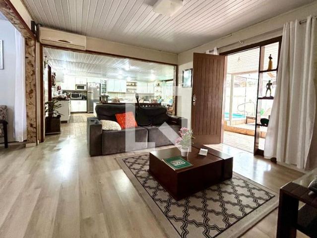 Apartamento aluguel em Região Geográfica Imediata de Florianópolis, Desterro