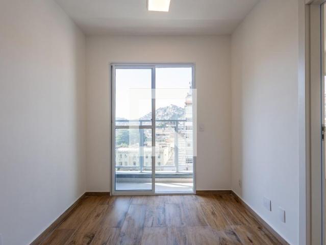 Apartamento aluguel em Santo Cristo, Rio de Janeiro