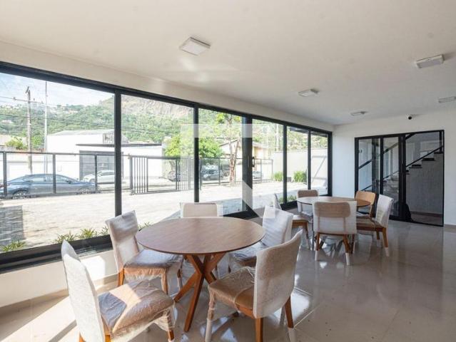 Apartamento venda em Região Praias da Baía, Niterói