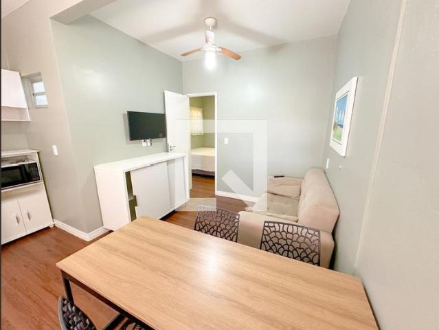 Apartamento aluguel em Região Geográfica Imediata de Florianópolis, Desterro