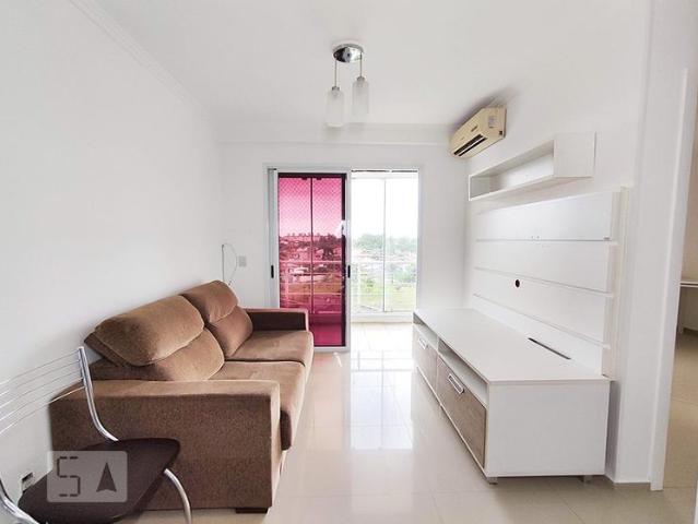 Apartamento aluguel em Região Geográfica Imediata de Porto Alegre, Região Metropolitana de Porto Alegre