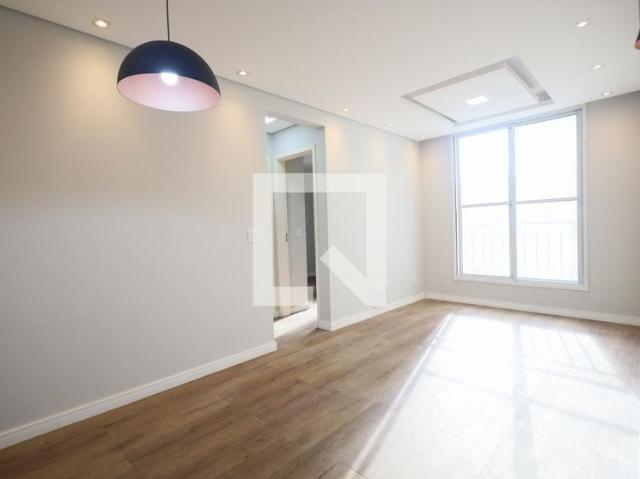 Apartamento aluguel em Jardim Cirino, Osasco