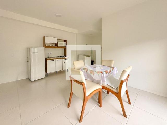 Apartamento aluguel em São Sebastião, Palhoça