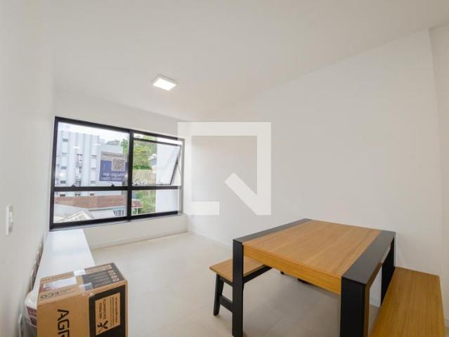 Apartamento aluguel em Região Geográfica Imediata de Florianópolis, Desterro