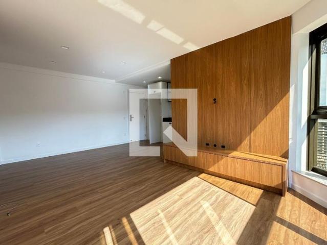Apartamento aluguel em Região Geográfica Imediata de Florianópolis, Desterro