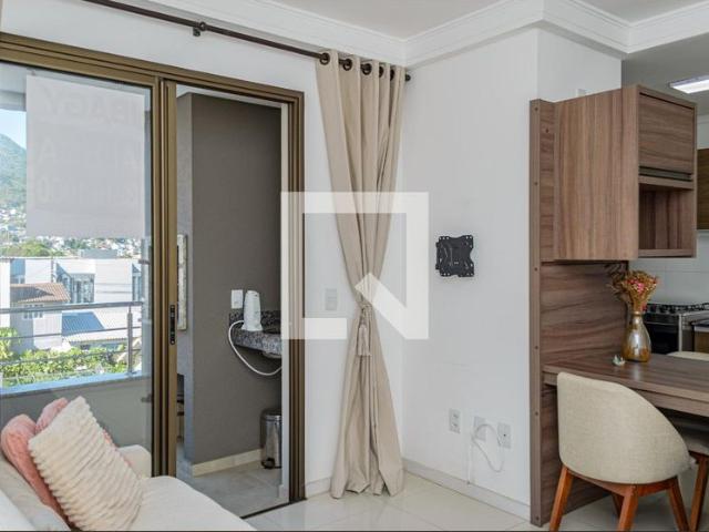 Apartamento aluguel em Florianópolis, Saco dos Limões