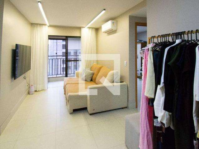 Apartamento venda em Residencial Le Grand Orleans Tower, Samambaia