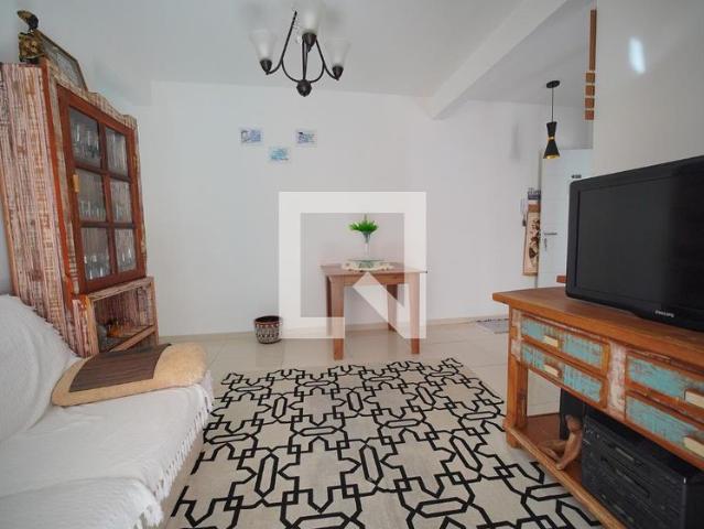 Apartamento aluguel em Região Geográfica Imediata de Florianópolis, Desterro
