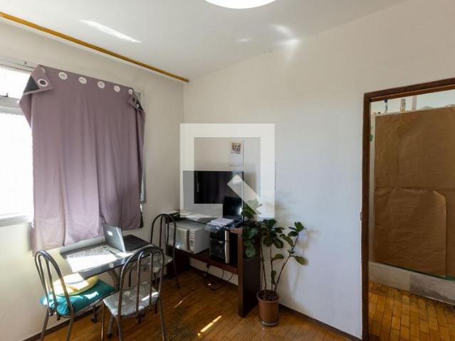 Apartamento aluguel em Regional Centro-Sul, Belo Horizonte