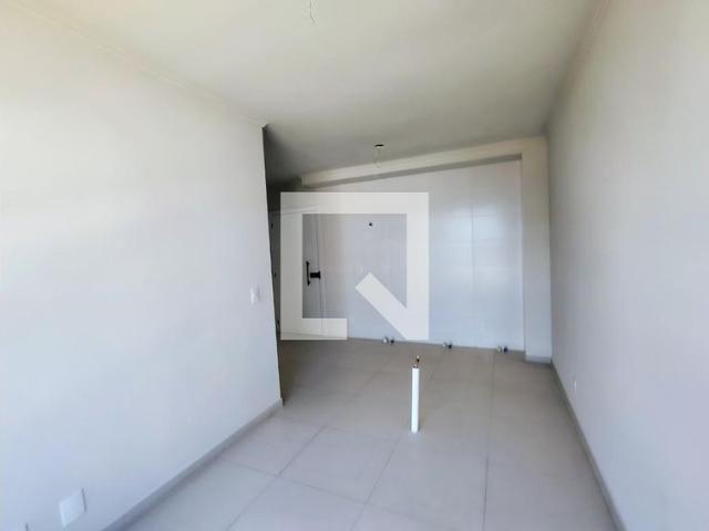 Apartamento aluguel em Região Geográfica Imediata de Florianópolis, São José