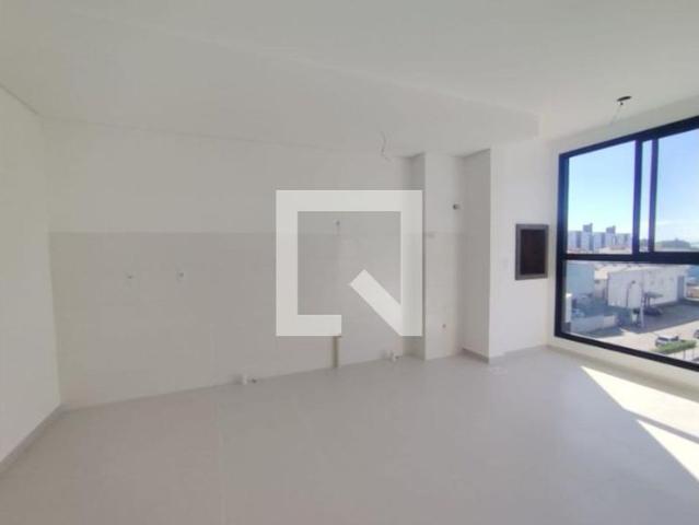 Apartamento aluguel em Região Geográfica Imediata de Florianópolis, São José