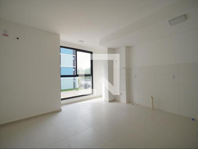 Apartamento aluguel em Região Geográfica Imediata de Florianópolis, São José