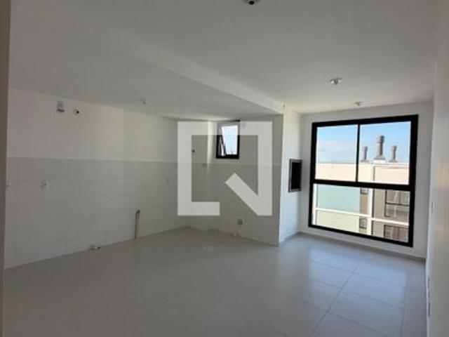 Apartamento aluguel em Região Geográfica Imediata de Florianópolis, São José