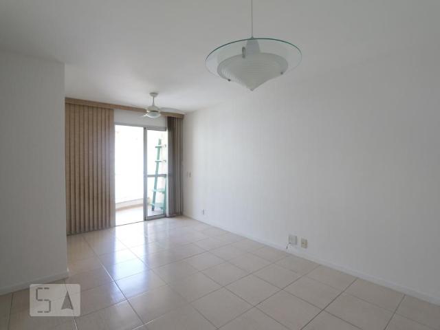 Apartamento aluguel em Tanque, Rio de Janeiro