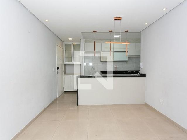 Apartamento aluguel em Parque São Jorge, São Paulo