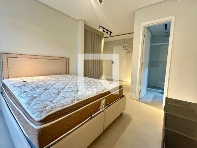 Apartamento aluguel em Região Geográfica Imediata de Florianópolis, Desterro