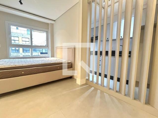 Apartamento aluguel em Região Geográfica Imediata de Florianópolis, Desterro