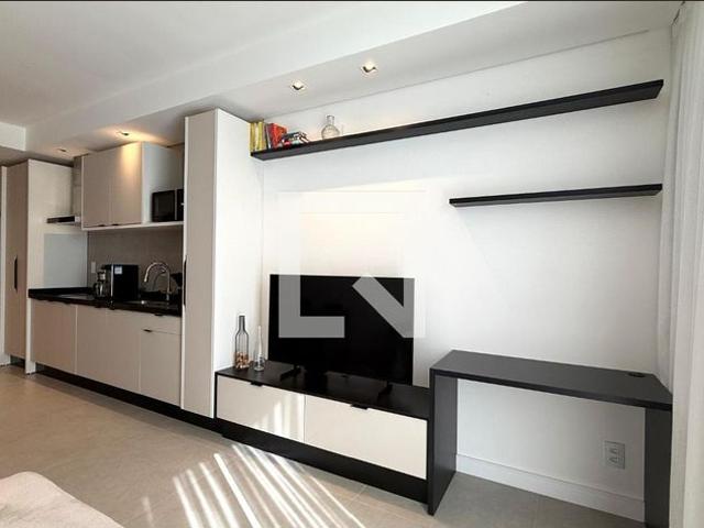 Apartamento aluguel em Região Geográfica Imediata de Florianópolis, Desterro