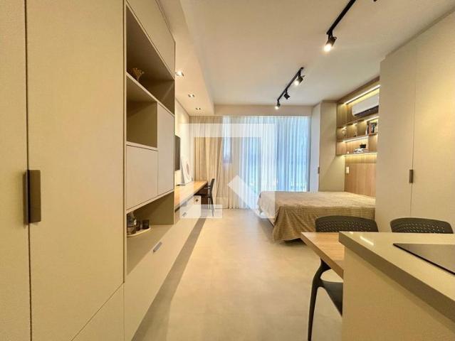 Apartamento aluguel em Região Geográfica Imediata de Florianópolis, Desterro