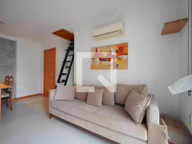 Apartamento aluguel em Região Geográfica Imediata de Florianópolis, Desterro