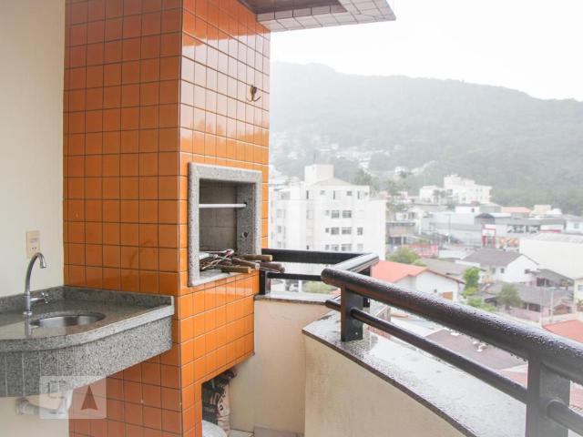 Apartamento aluguel em Região Geográfica Imediata de Florianópolis, Desterro