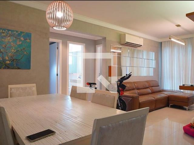 Apartamento aluguel em Região Geográfica Imediata de Florianópolis, Desterro