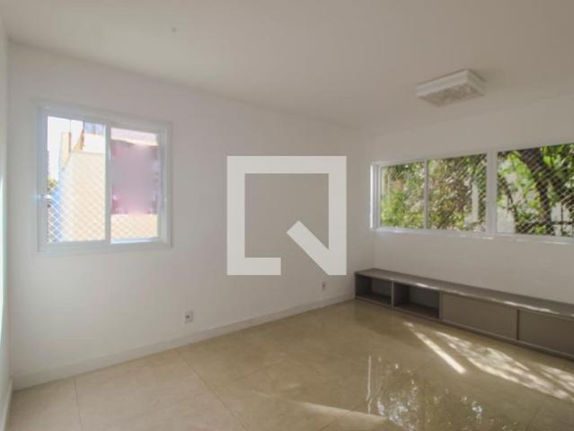 Apartamento aluguel em Região Geográfica Imediata de Porto Alegre, Região Metropolitana de Porto Alegre