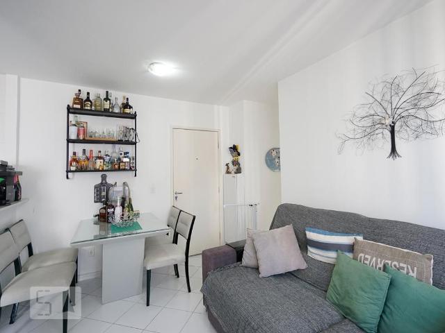 Apartamento aluguel em Carrão, São Paulo