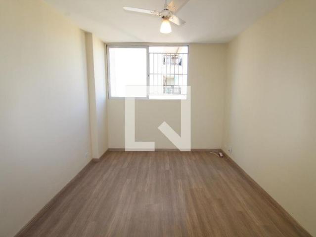 Apartamento aluguel em Região Imediata de São José dos Campos, Região Metropolitana do Vale do Paraíba e Litoral Norte