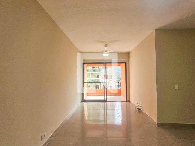 Apartamento aluguel em Região Imediata de Santos, Região Metropolitana da Baixada Santista