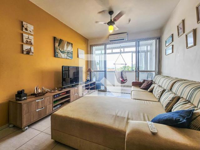 Apartamento aluguel em Região Imediata de Santos, Região Metropolitana da Baixada Santista
