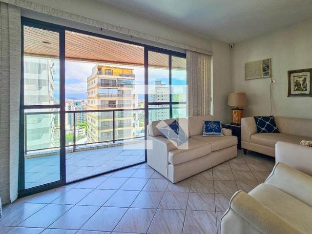 Apartamento aluguel em Região Imediata de Santos, Região Metropolitana da Baixada Santista