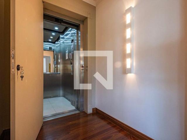 Apartamento aluguel em Região Imediata de São Paulo, Região Metropolitana de São Paulo