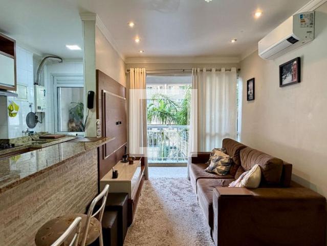Apartamento aluguel em Região Imediata de Santos, Região Metropolitana da Baixada Santista