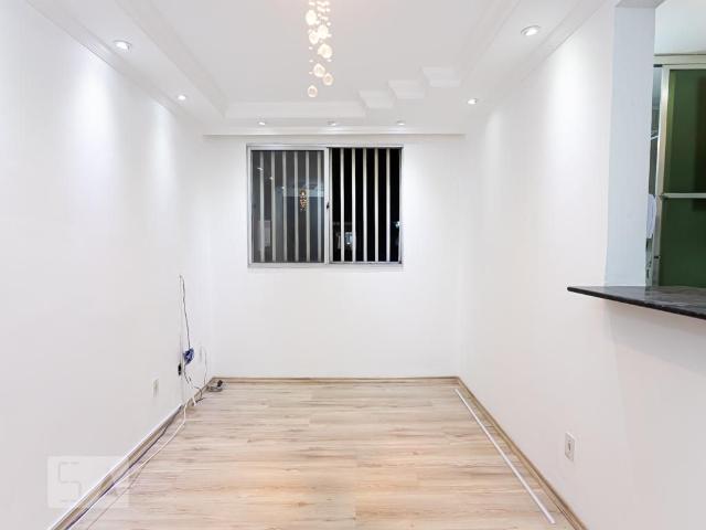 Apartamento aluguel em Condomínio Saint Jerome, São Paulo