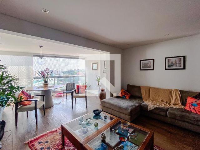 Apartamento aluguel em Região Imediata de São Paulo, Região Metropolitana de São Paulo