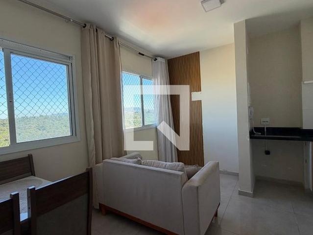 Apartamento aluguel em Vila Sul Americana, Carapicuíba