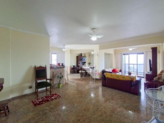 Apartamento aluguel em Região Imediata de Santos, Região Metropolitana da Baixada Santista