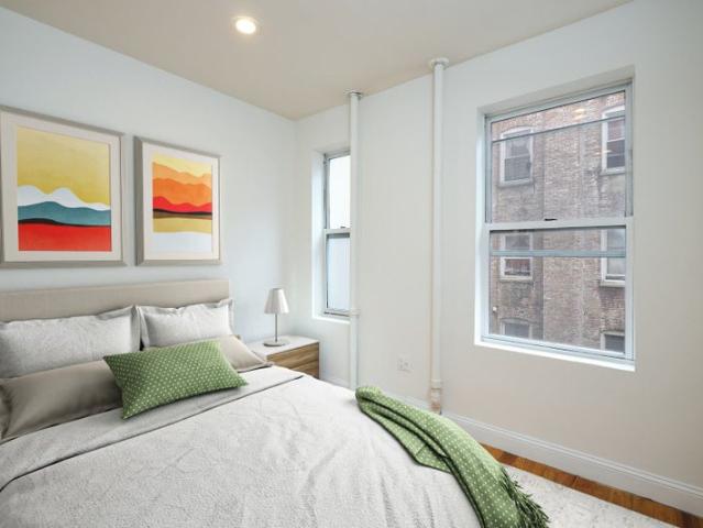 Room for rent in Arverne, New York